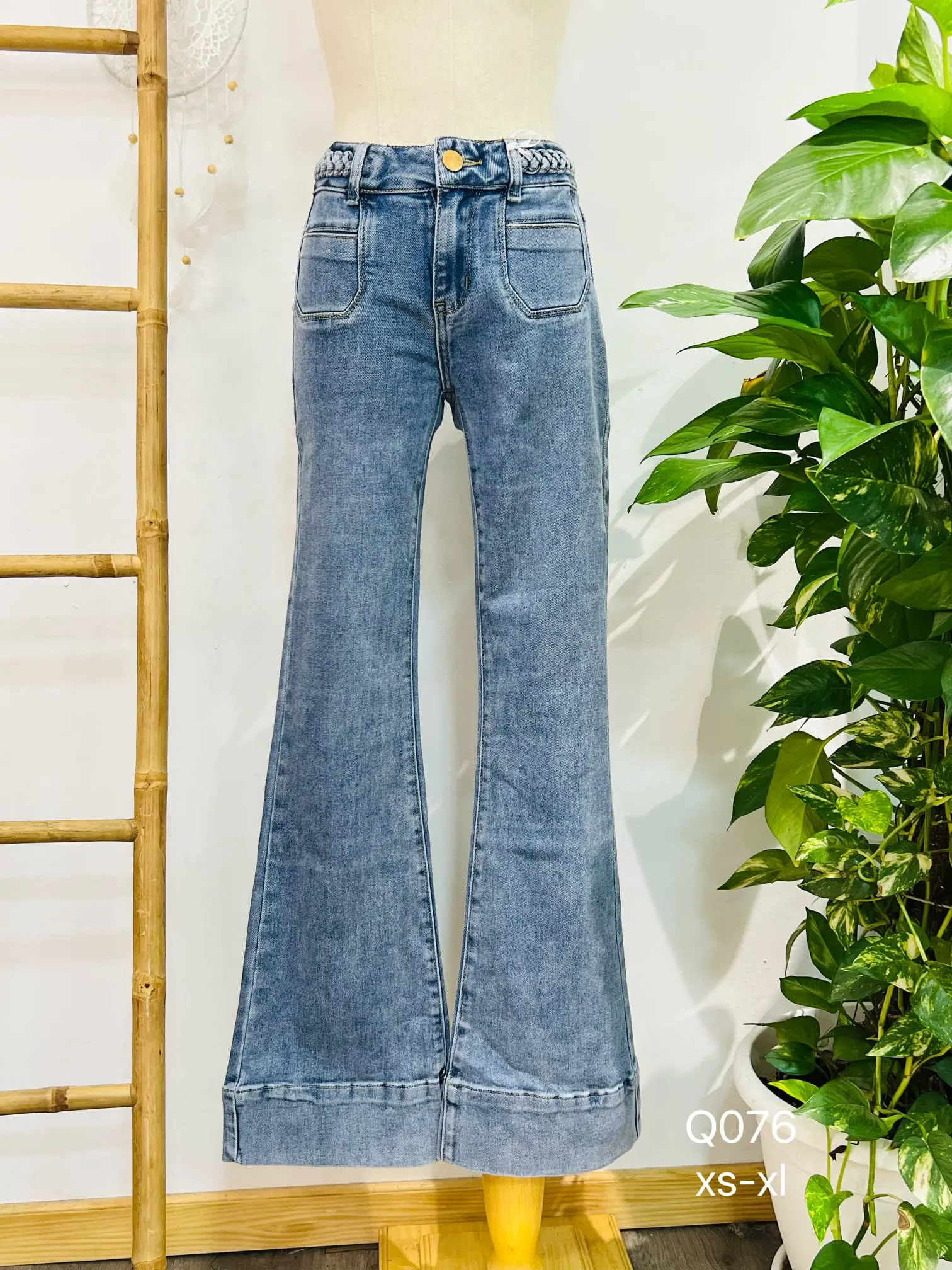 CALÇAS DENIM QUEEN