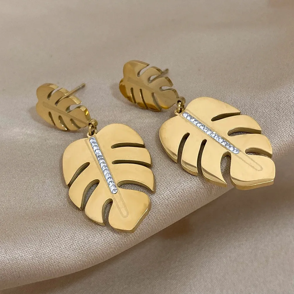 LEAFSHAPE STAINLESS STEEL EARRINGS